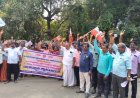 திருச்சி மாவட்டத்தில் 800 ரேஷன் கடைகளுக்கு பூட்டு;15 அம்ச கோரிக்கைகளை வலியுறுத்தி பணியாளர்கள் போராட்டம்