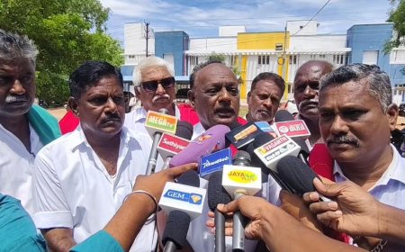 தேர்தல் வாக்குறுதியினை நிறைவேற்றுக: ஆட்சியர் அலுவலகம் முன்பு விவசாயிகள் போராட்டம் 
